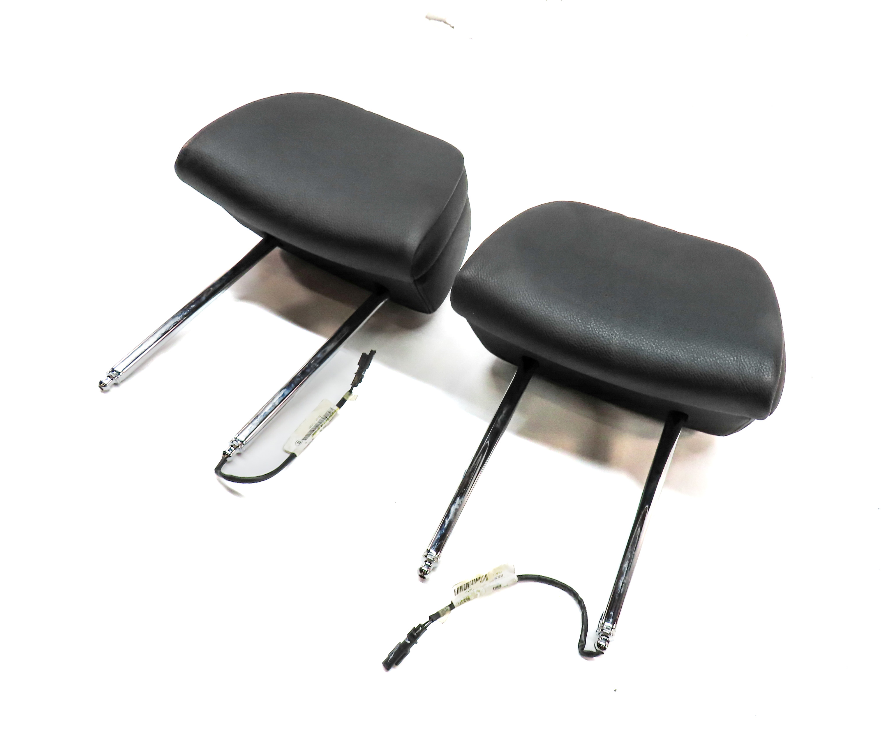 2008-2011 BMW X5 X6 E70 E71 FRONT LEFT & RIGHT SEAT HEADREST SET/2 (Black) — exact item pictured